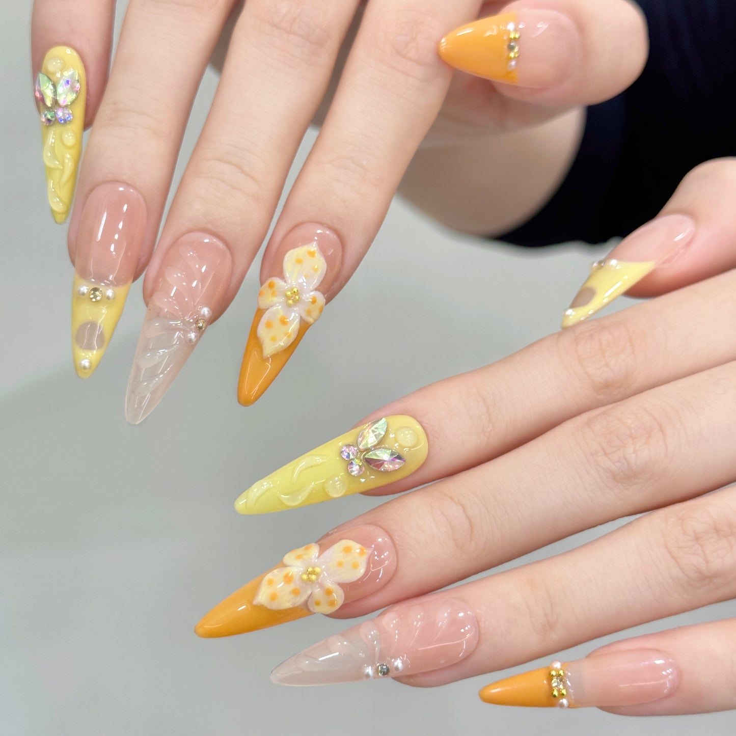 Tangerine Daisies。。